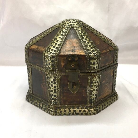 Vintage 60s 70s Treasure Jewelry Trinket Chest Box Ornate Hexagon - Picture 1 of 9